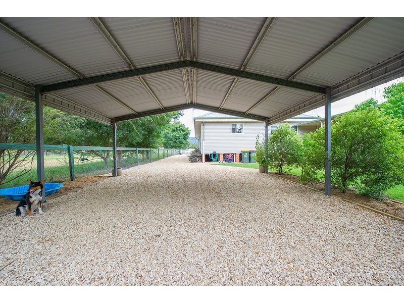 17D Kelly Street, Scone NSW 2337