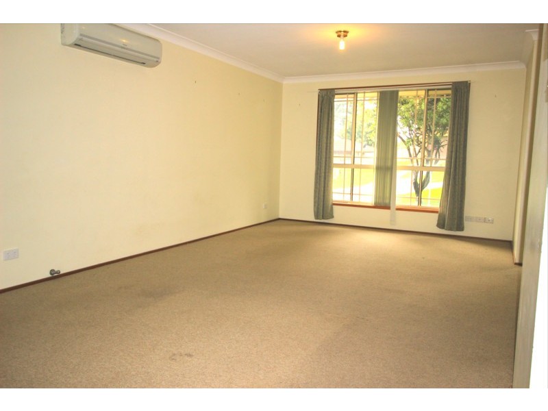 8 Peppermint Road, Muswellbrook NSW 2333