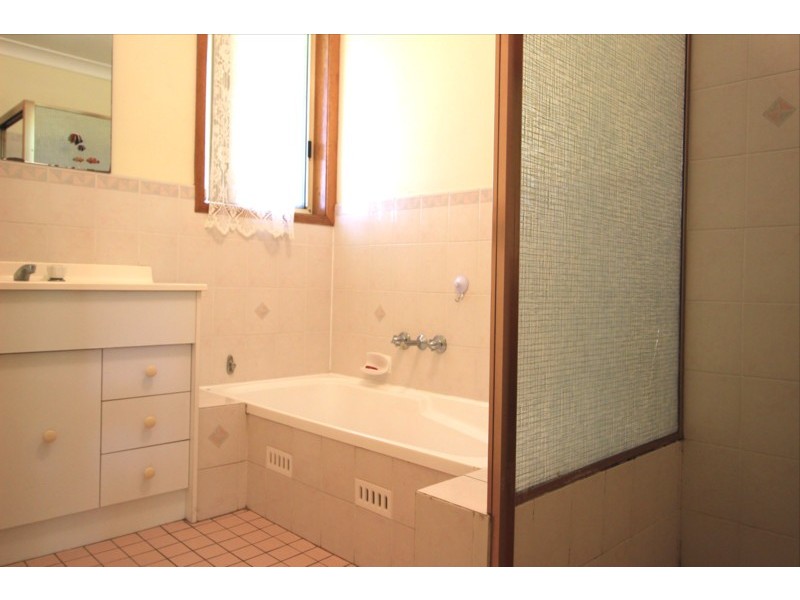 8 Peppermint Road, Muswellbrook NSW 2333