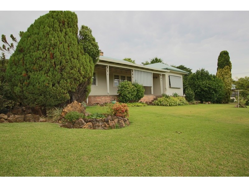 2 Eldon Street, Aberdeen NSW 2336