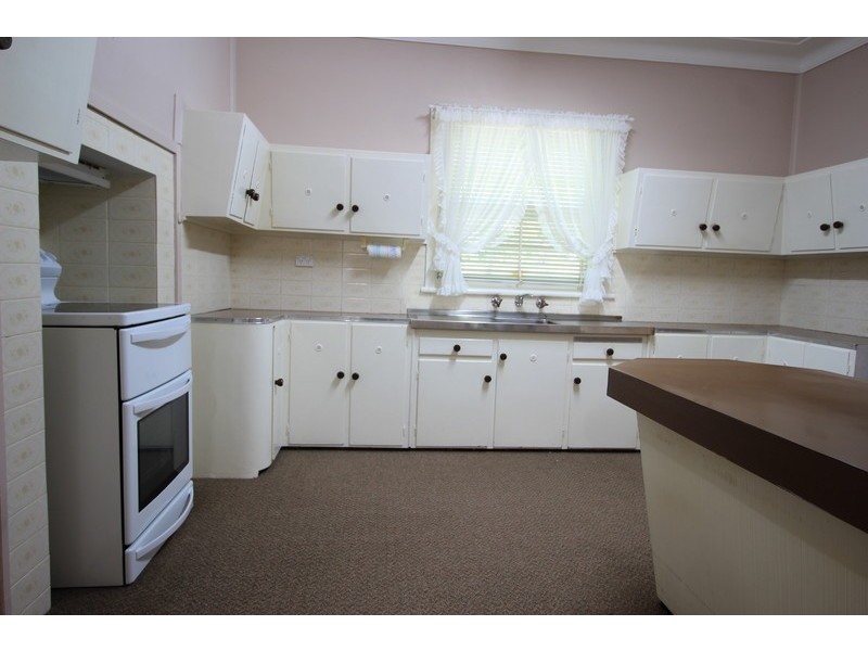 2 Eldon Street, Aberdeen NSW 2336