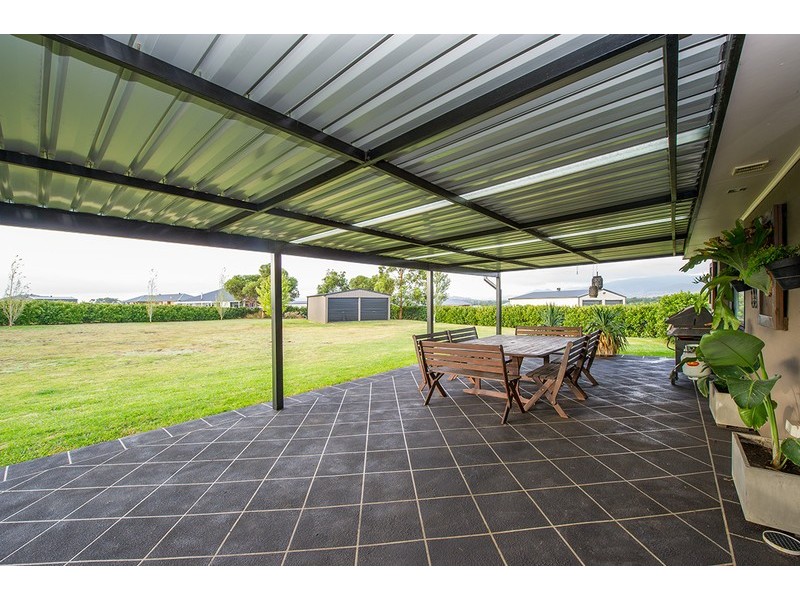 9 Kingfisher Crescent, Scone NSW 2337