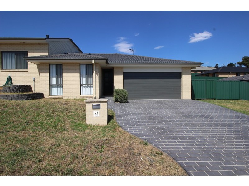 21 Chivers Circuit, Muswellbrook NSW 2333