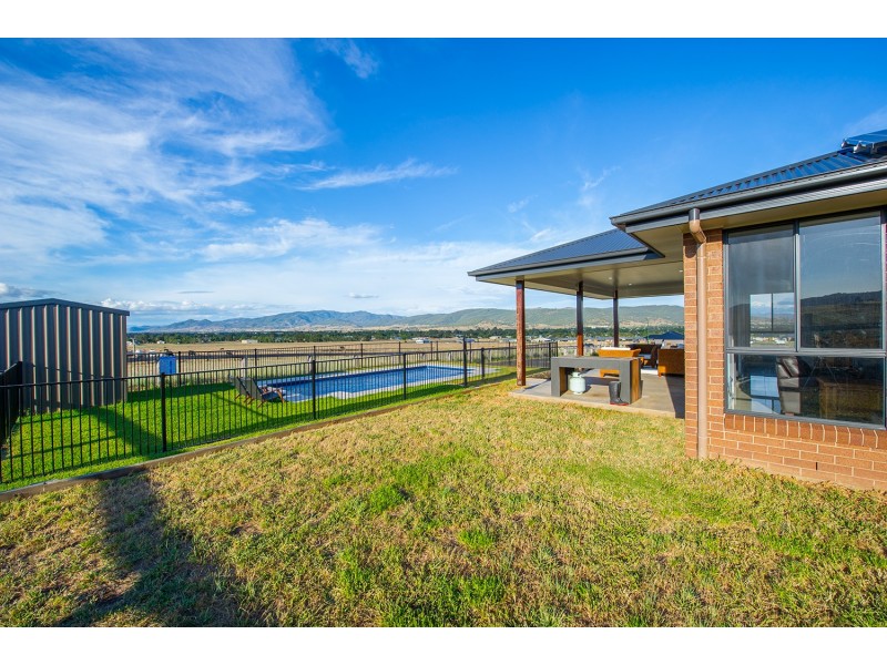 10 Ibis Place, Scone NSW 2337