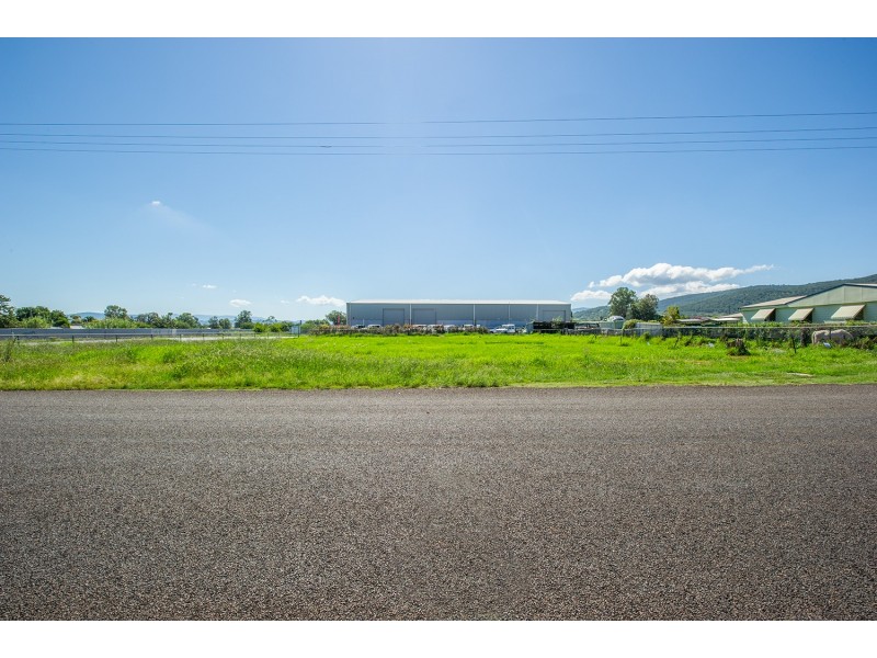 2 & 3, 4 Philip Street, Scone NSW 2337