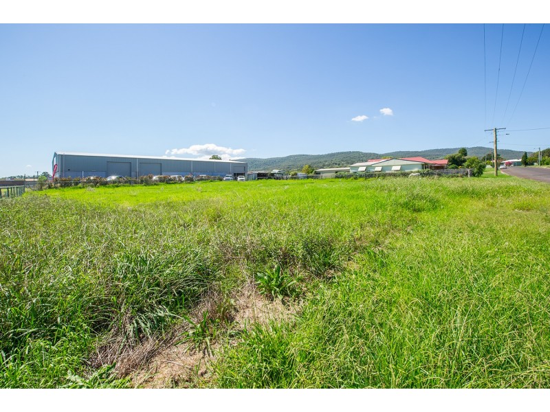 2 & 3, 4 Philip Street, Scone NSW 2337