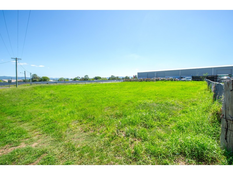 2 & 3, 4 Philip Street, Scone NSW 2337