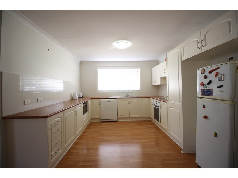2/12 Kennedy Close, Muswellbrook NSW 2333