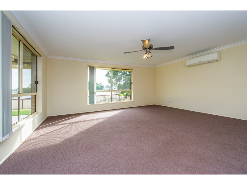 11 Alexander Close, Aberdeen NSW 2336