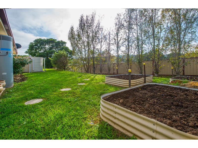 11 Alexander Close, Aberdeen NSW 2336