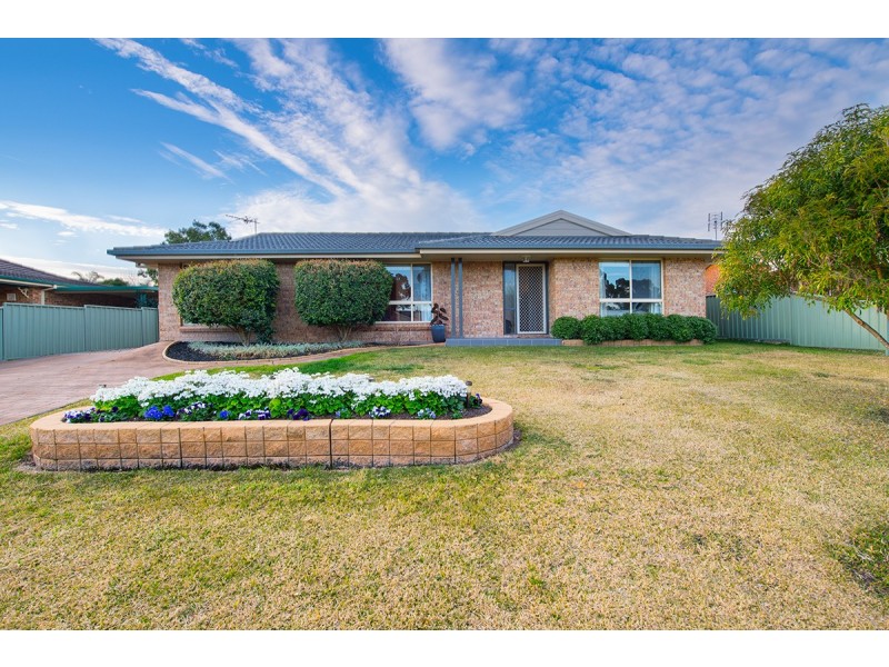 18 Honeysuckle Crescent, Scone NSW 2337