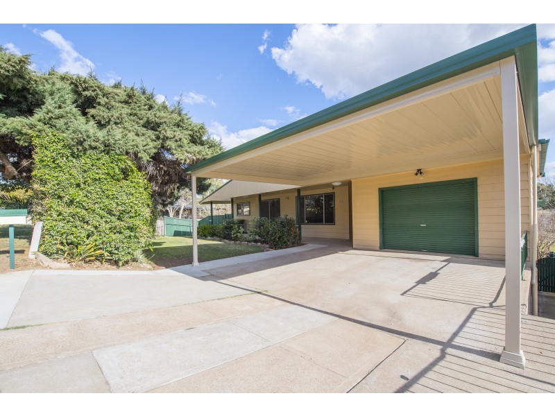 25 Humphries Street, Muswellbrook NSW 2333