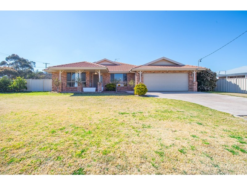 2 Hill Street, Scone NSW 2337