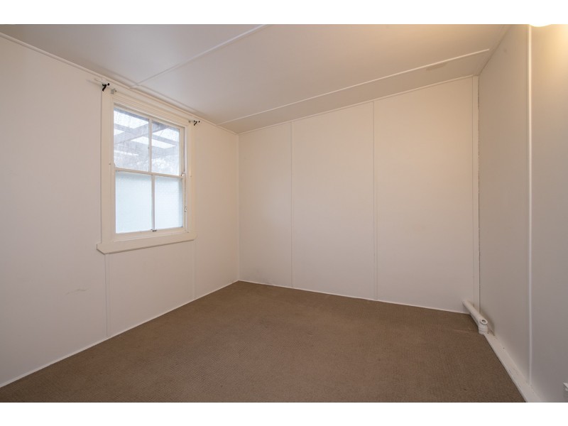 51 Debenham Street, Blandford NSW 2338