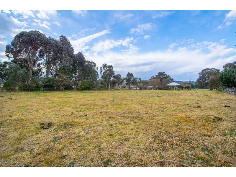 51 Debenham Street, Blandford NSW 2338