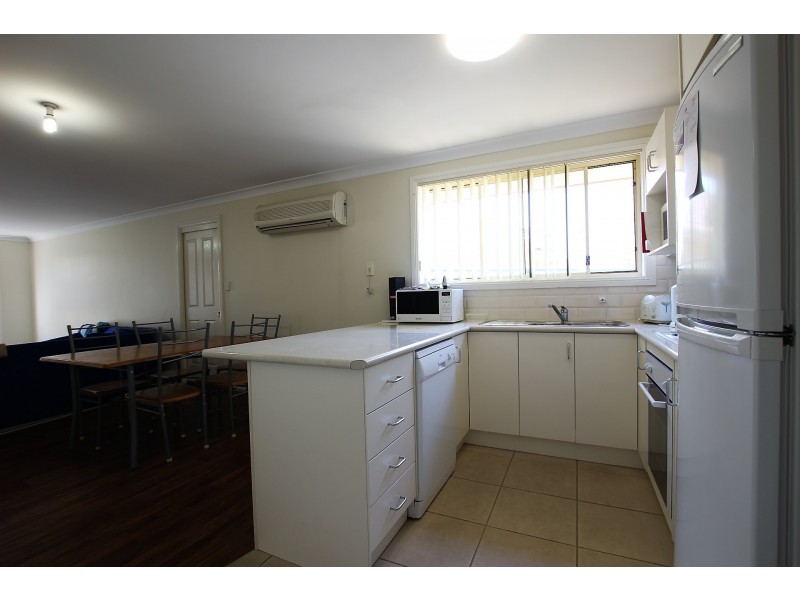 2/3 Acacia Drive, Muswellbrook NSW 2333