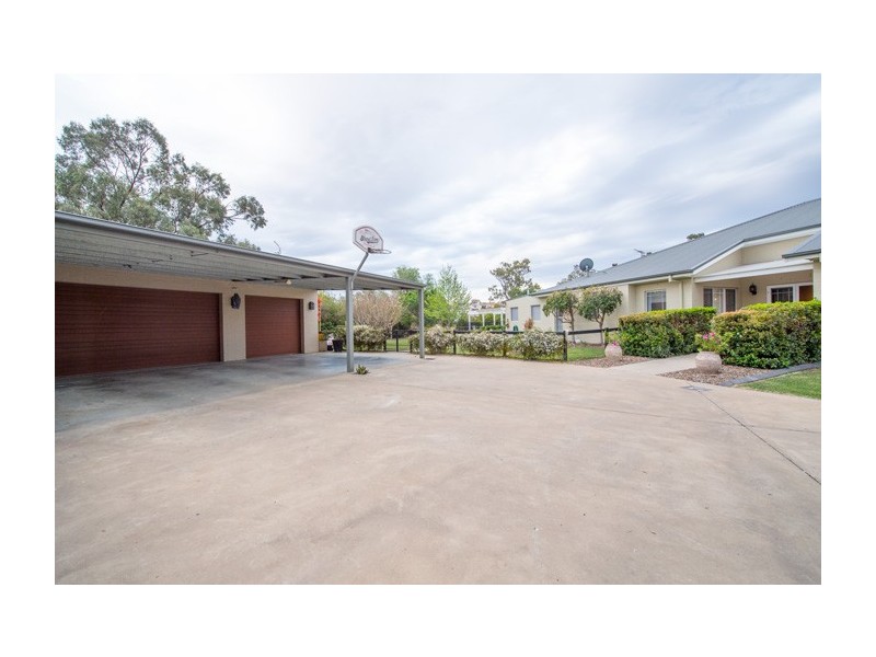 6 Sledmere Close, Scone NSW 2337