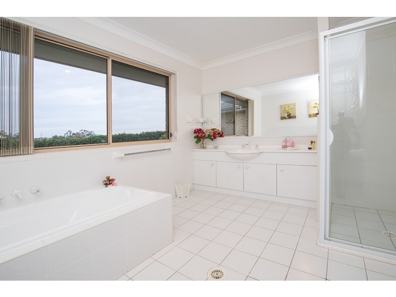 6 Redbank Drive, Scone NSW 2337