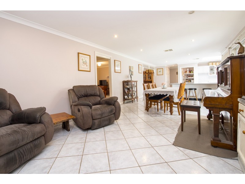 16 Honeysuckle Crescent, Scone NSW 2337