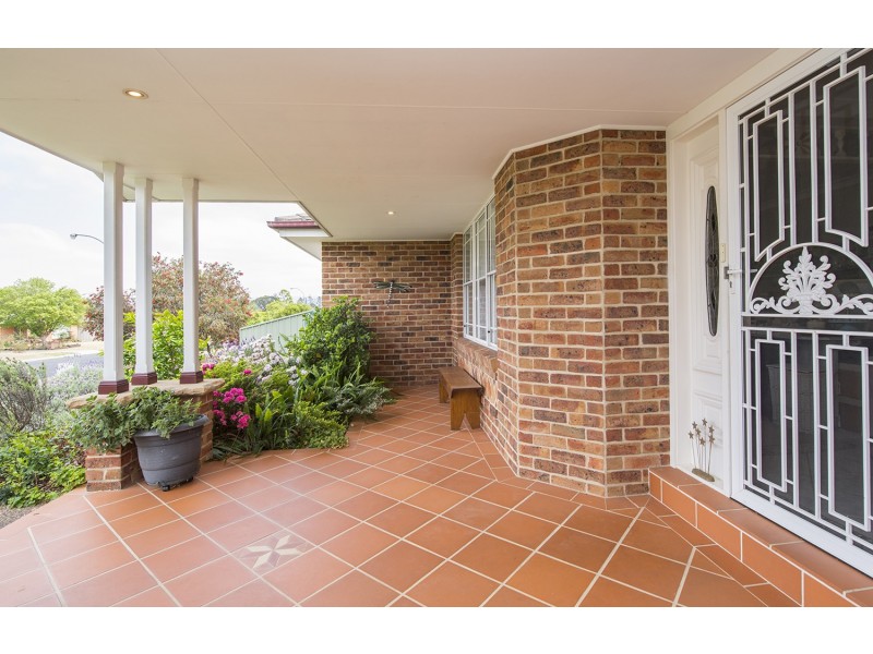 16 Honeysuckle Crescent, Scone NSW 2337