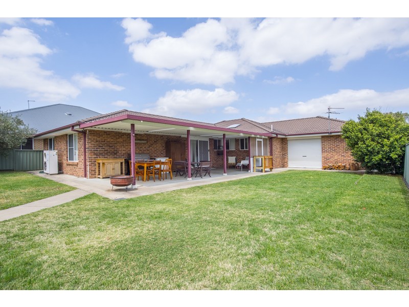 16 Honeysuckle Crescent, Scone NSW 2337