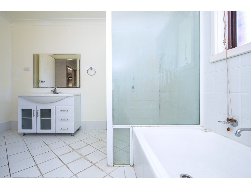 2 Lang Place, Scone NSW 2337