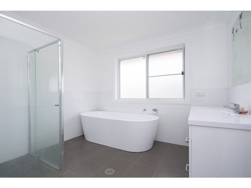 9 Alexander Close, Aberdeen NSW 2336