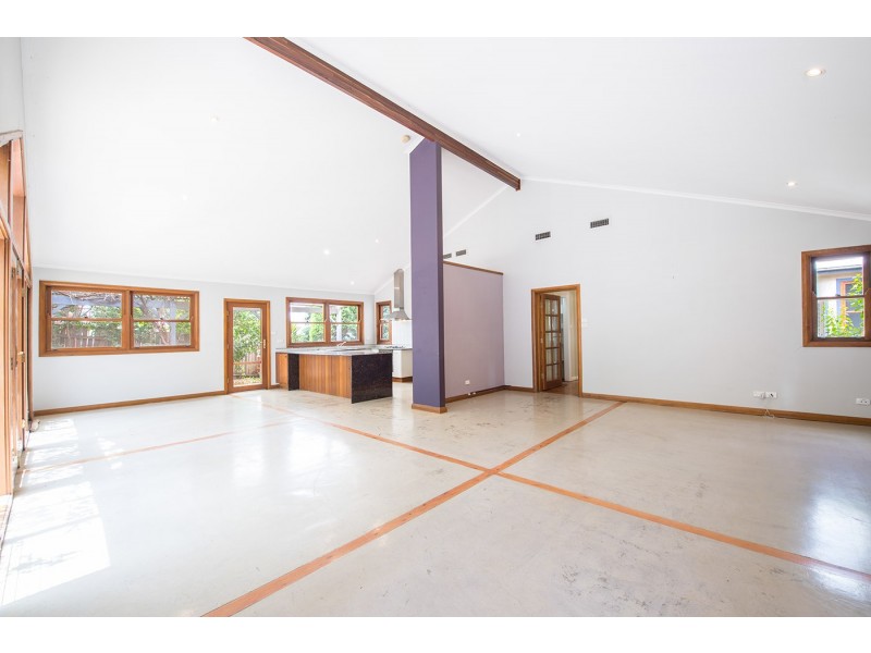 2 Hillview Avenue, Muswellbrook NSW 2333