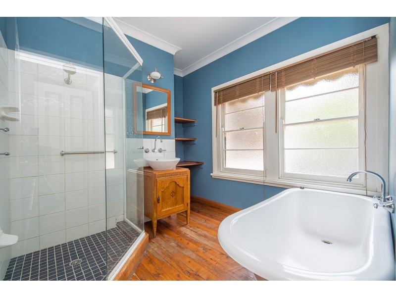 2 Hillview Avenue, Muswellbrook NSW 2333