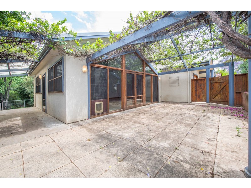 2 Hillview Avenue, Muswellbrook NSW 2333