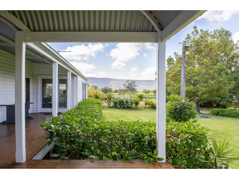 42 Tullong Road, Scone NSW 2337