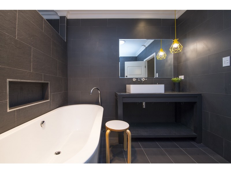 31 Oxford Road, Scone NSW 2337