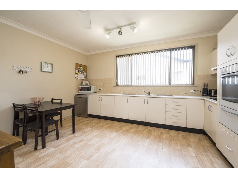 12 Barrett Street, Muswellbrook NSW 2333