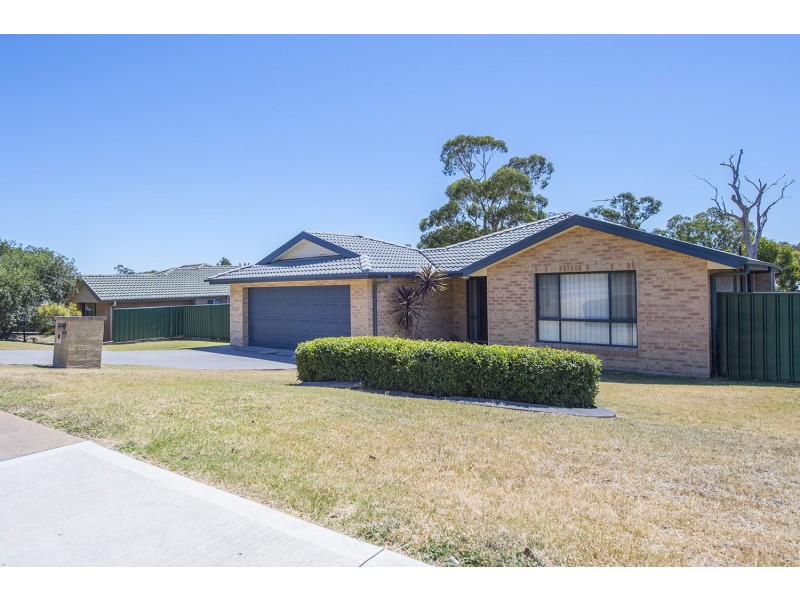 12 Bimbadeen Drive, Muswellbrook NSW 2333
