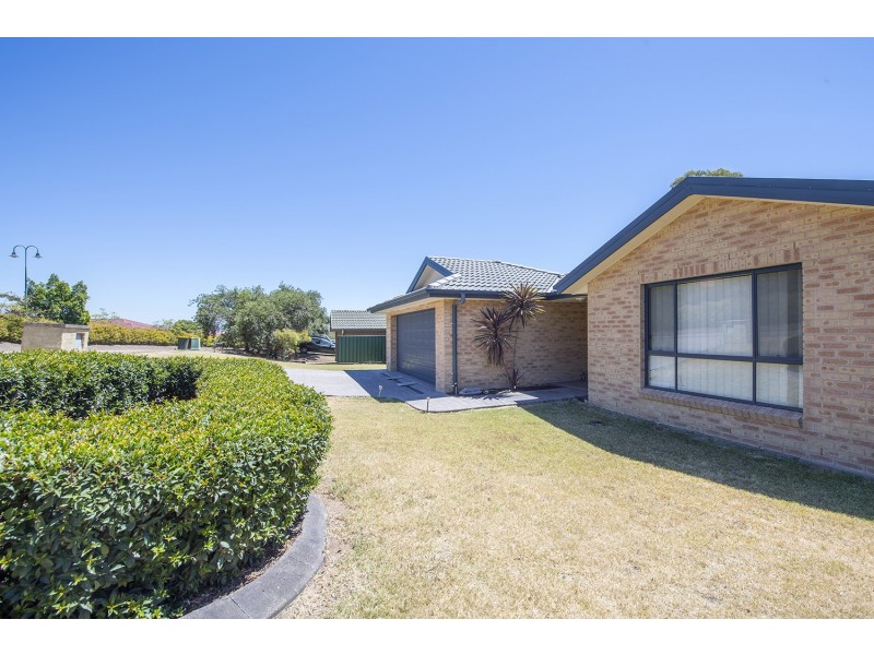 12 Bimbadeen Drive, Muswellbrook NSW 2333
