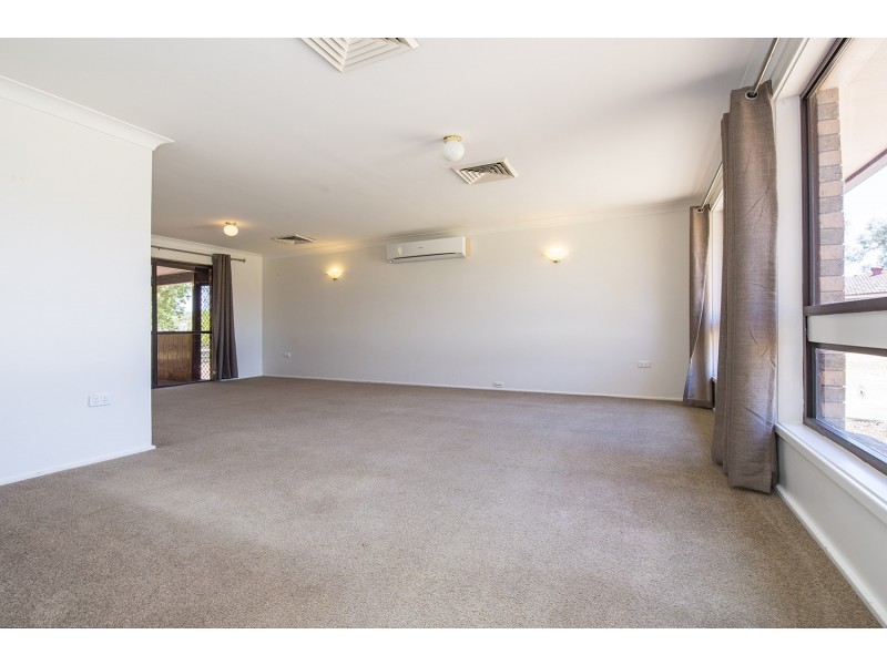 13 Cook Street, Scone NSW 2337