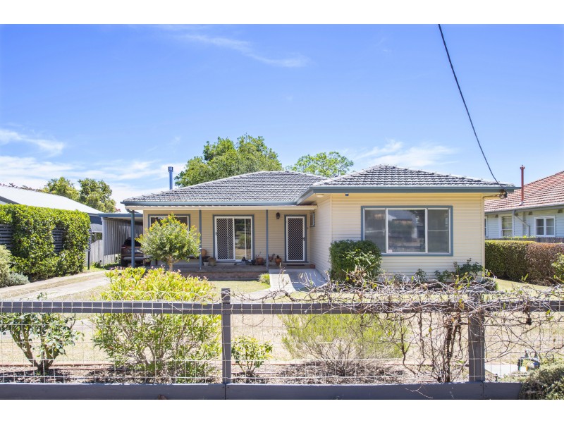 71 Waverley Street, Scone NSW 2337