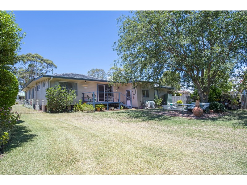 71 Waverley Street, Scone NSW 2337