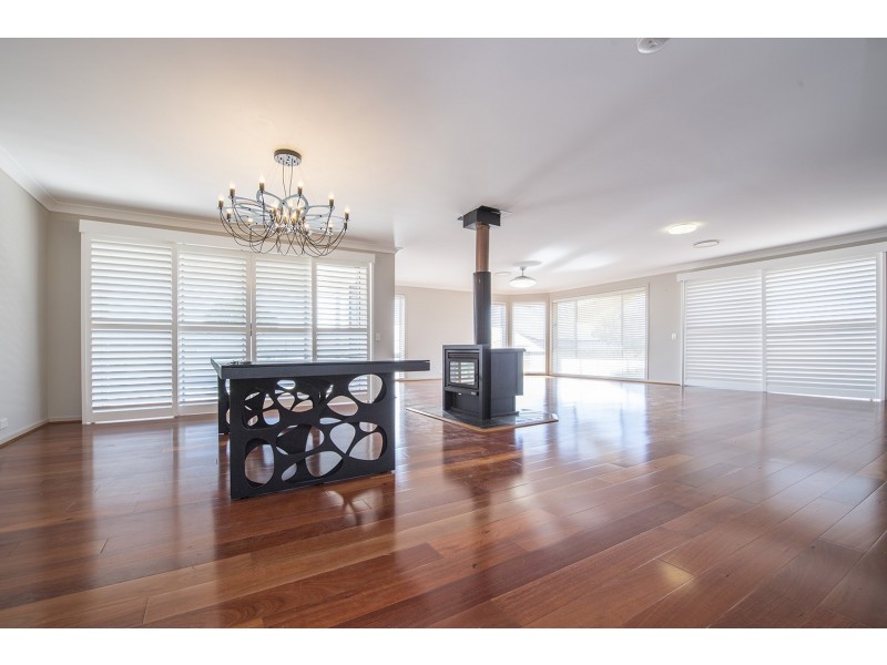 4 Kingfisher Crescent, Scone NSW 2337