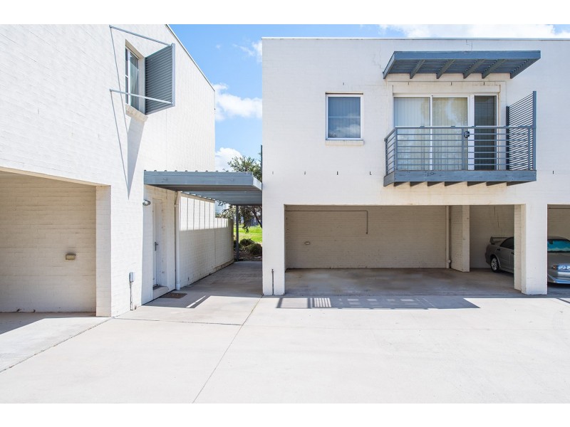 28/15 Lofberg Court, Muswellbrook NSW 2333