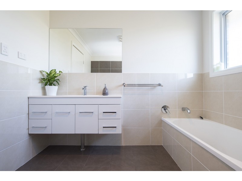 11 Somerset Place, Scone NSW 2337