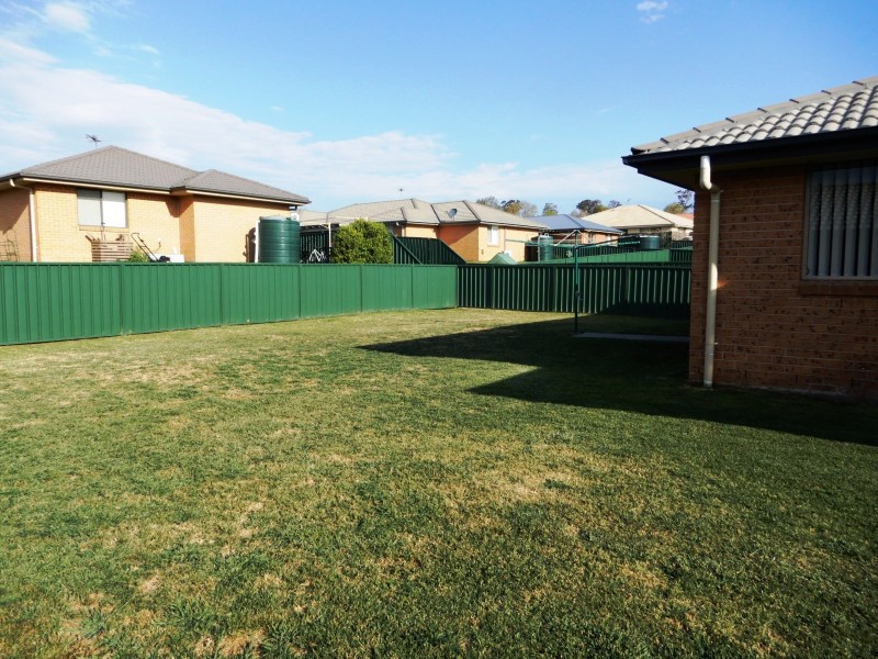 8 McGregor Street, Muswellbrook NSW 2333