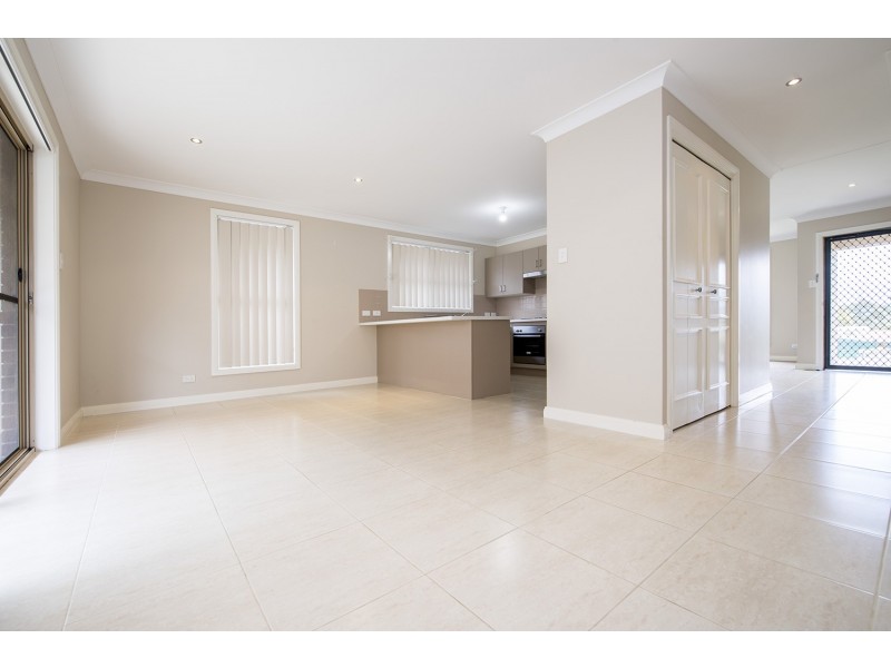 2/81 St Andrews Street, Aberdeen NSW 2336