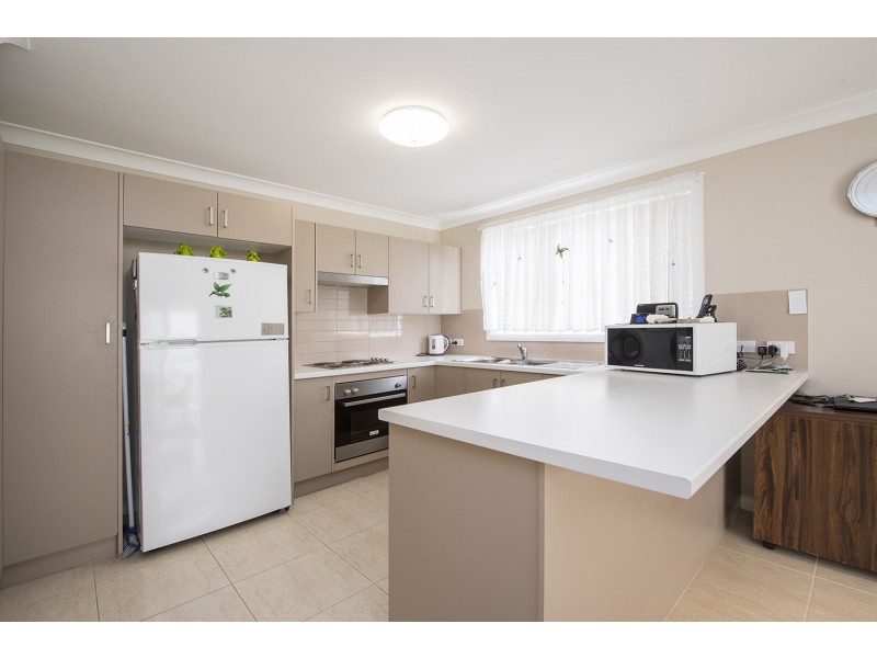 2/81 St Andrews Street, Aberdeen NSW 2336