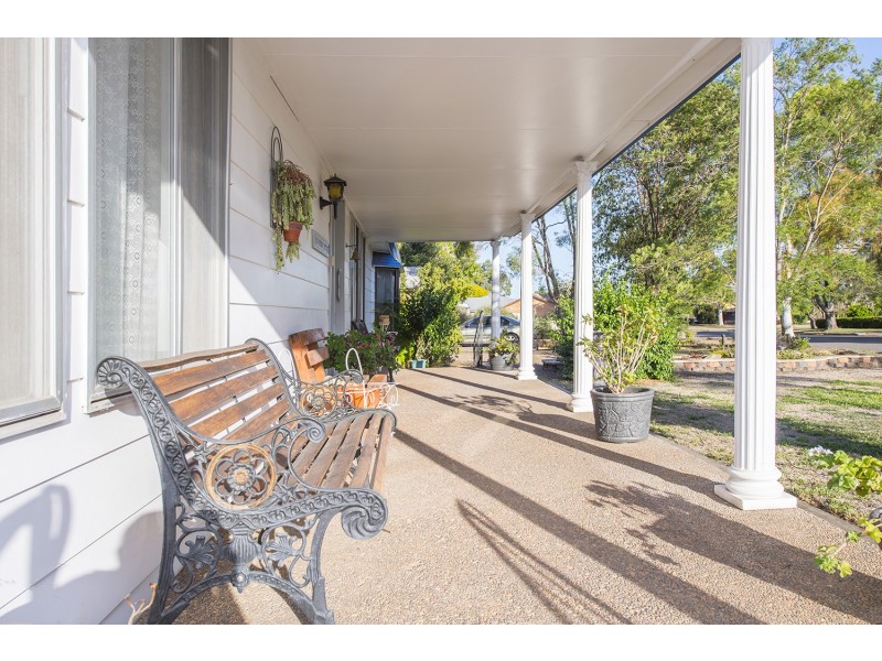 11 Seaward Avenue, Scone NSW 2337