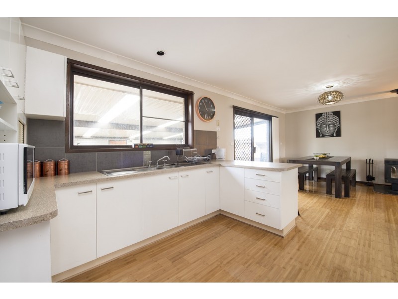 6 Shannon Close, Aberdeen NSW 2336