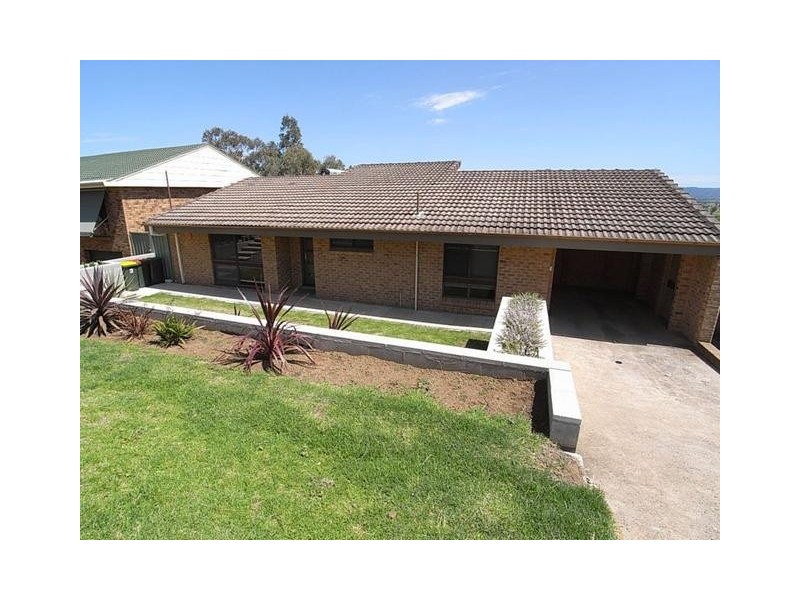 11 MacKenzie Street, Aberdeen NSW 2336
