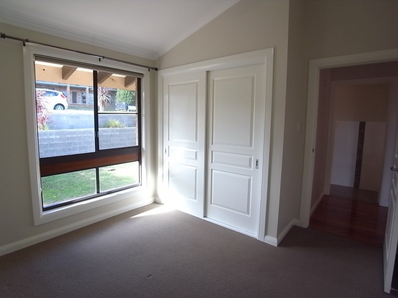 11 MacKenzie Street, Aberdeen NSW 2336