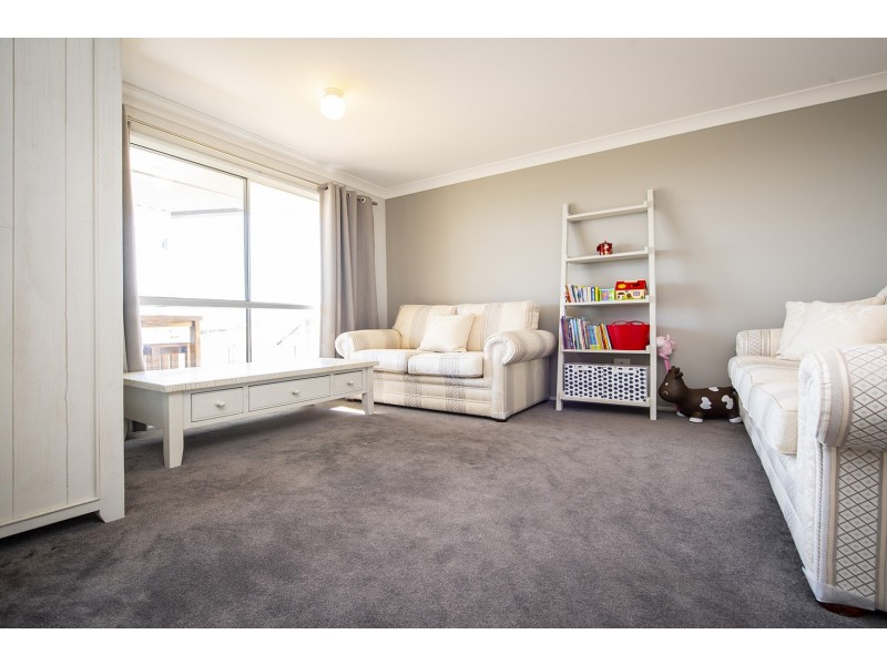 6 Northerly Close, Muswellbrook NSW 2333