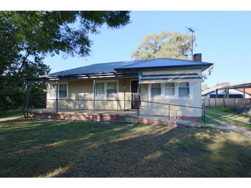 9 Clifford Street, Muswellbrook NSW 2333